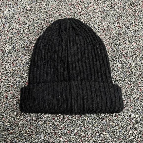 CHAMPION Black Beanie Slip On Stretch Cozy Comfy Streetwear Style Chunky Hat - Picture 4 of 7